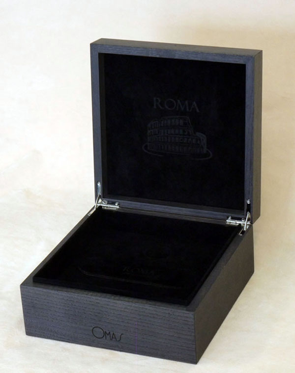 scatola per penne in legno